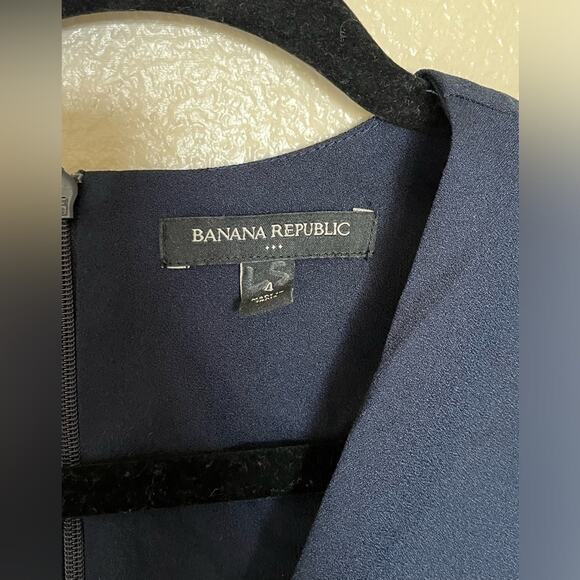 Banana republic navy blue vneck romper shorts size 4 - Picture 2 of 4